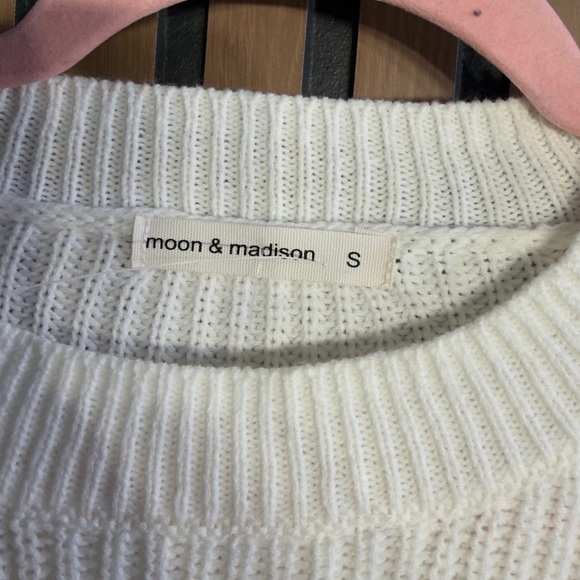 Moon & Madison White Knit Sweater Sz S - Picture 4 of 6